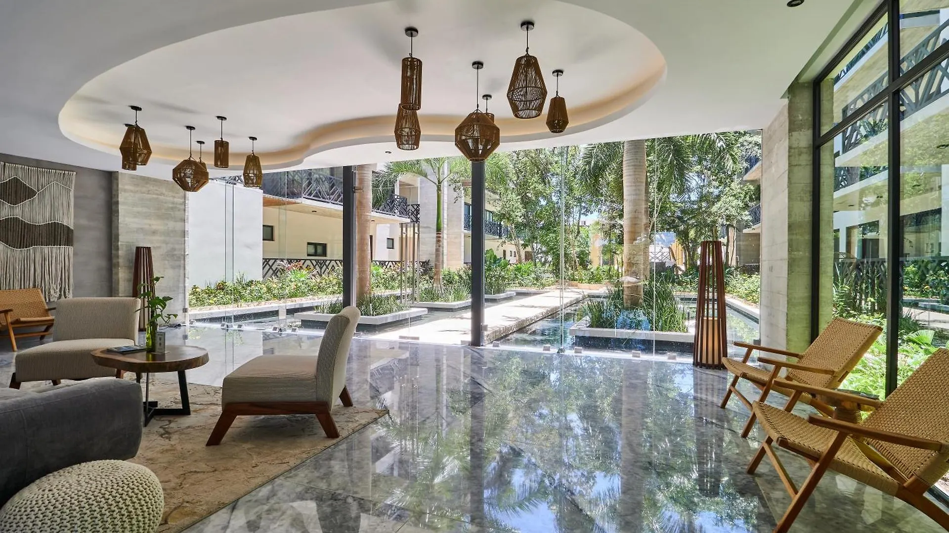 Tulum Escape - Stylish Pool, Gym & Parking Apartment Mexico
