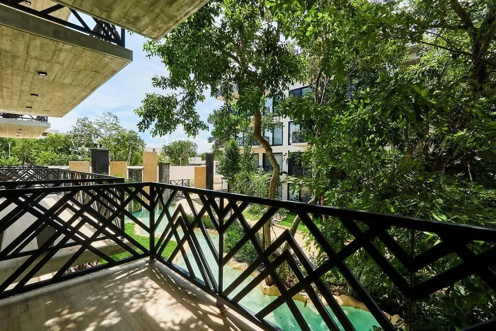 Tulum Escape - Stylish Pool, Gym & Parking Apartment Mexico