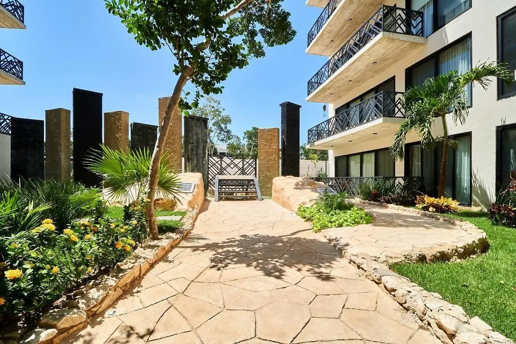 Tulum Escape - Stylish Pool, Gym & Parking Apartment