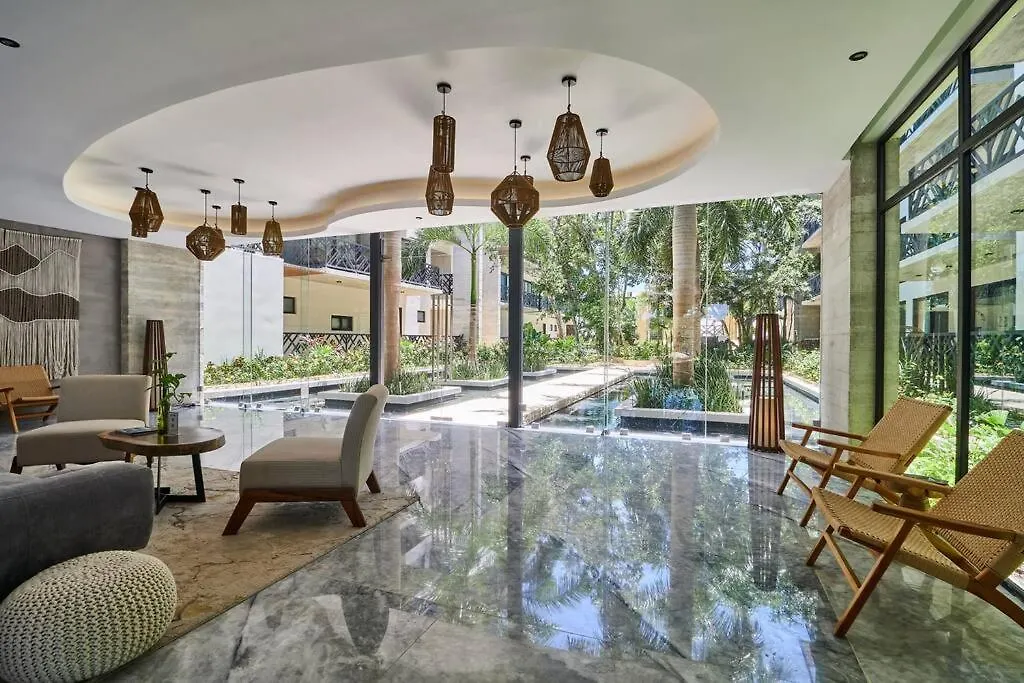 Tulum Escape - Stylish Pool, Gym & Parking Apartment