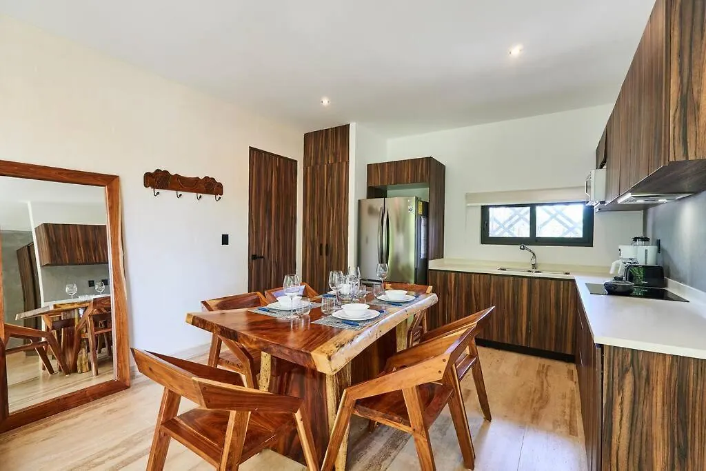 Tulum Escape - Stylish Pool, Gym & Parking Apartment 0*,  Mexico