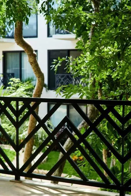 Tulum Escape - Stylish Pool, Gym & Parking Apartment Mexico