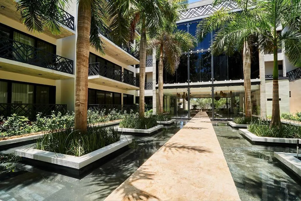 Tulum Escape - Stylish Pool, Gym & Parking Apartment 0*,  Mexico