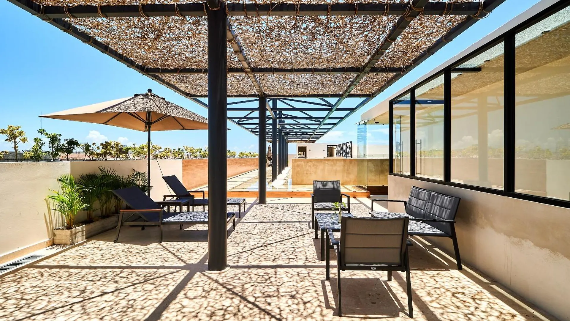 Tulum Escape - Stylish Pool, Gym & Parking Apartment Mexico