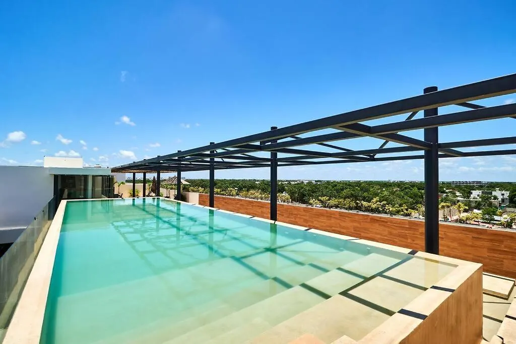 Tulum Escape - Stylish Pool, Gym & Parking Apartment